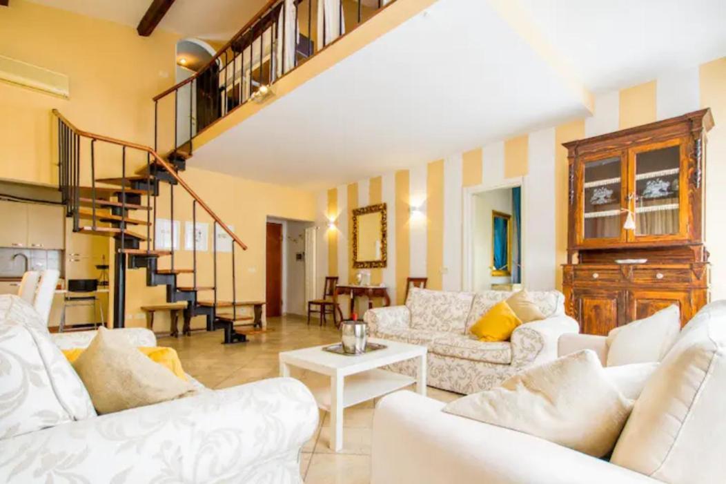 Appartamento Borgo Apostoli Флоренция Экстерьер фото